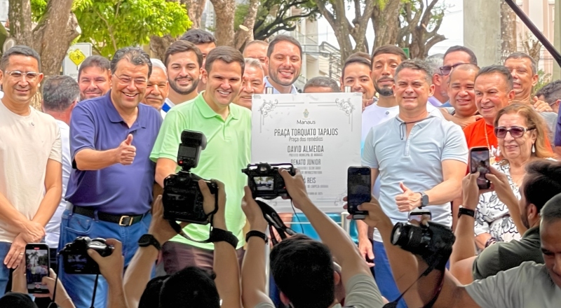 Prefeito David Almeida entrega Praça dos Remédios revitalizada no aniversário de Manaus