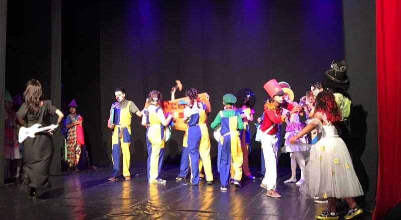 Grupo teatral do Cmae Nelson Neto realiza espetáculo no Teatro da Instalação