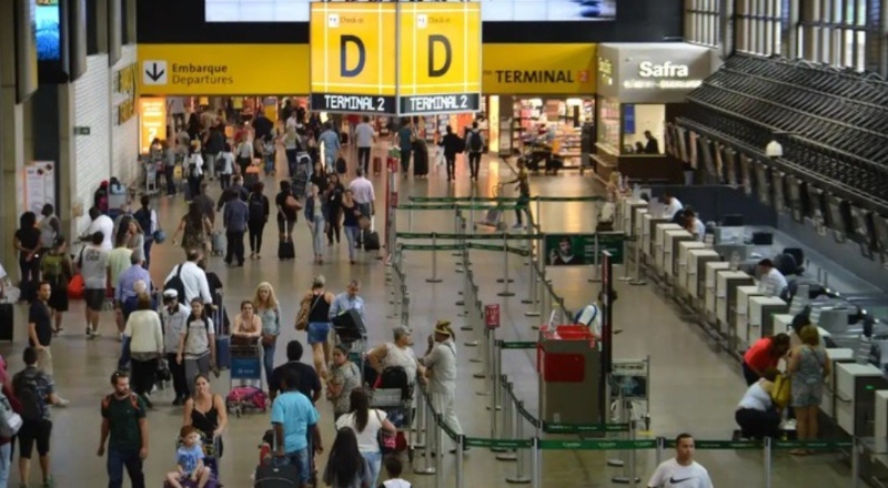 Turismo internacional bate recorde e injeta R$ 32,5 bilhões na economia brasileira em 2025