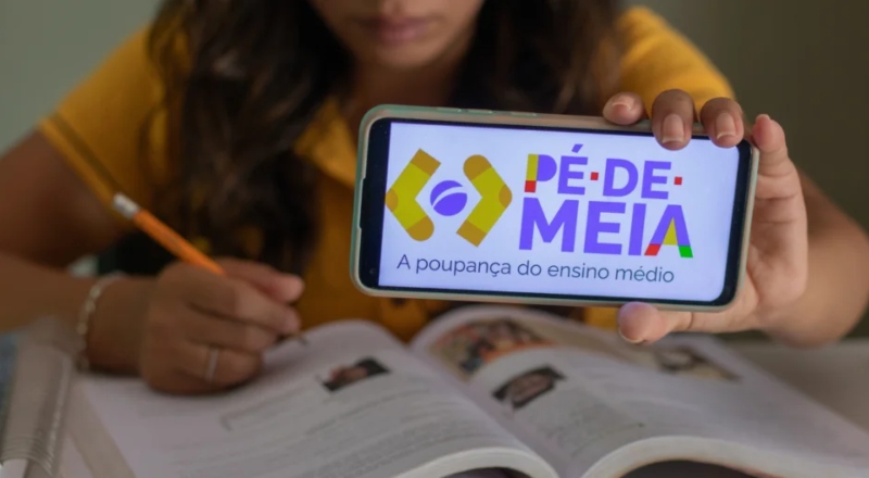 Atenção, estudantes! Oitava parcela do Pé-de-Meia começa a ser paga nesta segunda-feira (27)