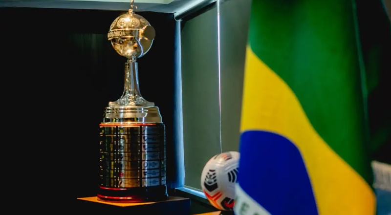 Flamengo e Palmeiras farão final brasileira na Libertadores pela sétima vez na história