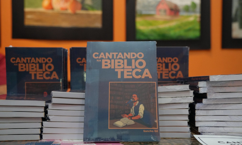 Evento na Casa das Artes une literatura e mistério em lançamento do livro ‘Cantando na Biblioteca’