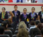 Estudantes do Amazonas que conquistaram medalhas nas olimpíadas internacionais de matemática da Ásia são homenageados