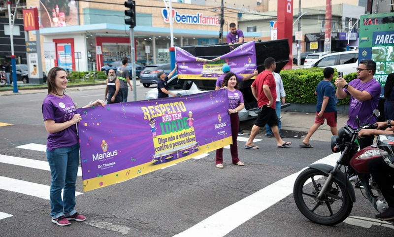Prefeitura de Manaus encerra mês de atividades da ‘Operação Virtude’ com blitz educativa na avenida Djalma Batista