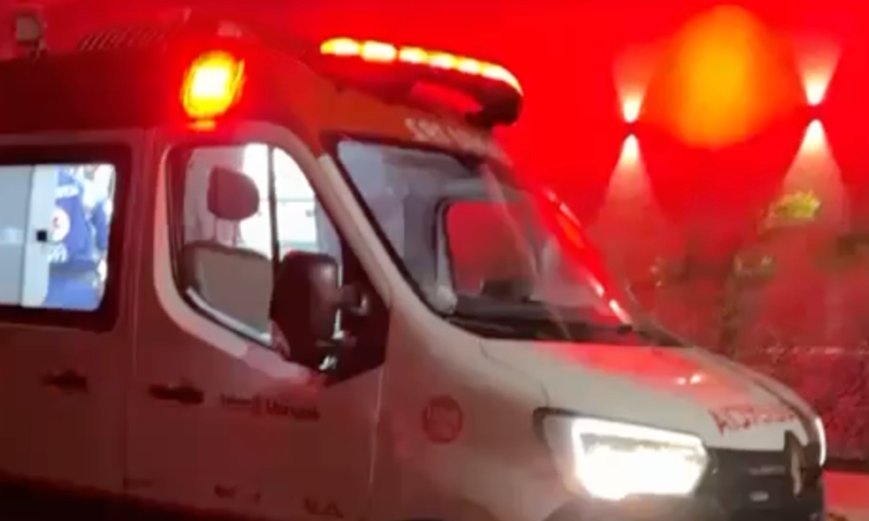 Mulher é espancada e tem pernas quebradas por traficantes em Manaus; veja vídeo