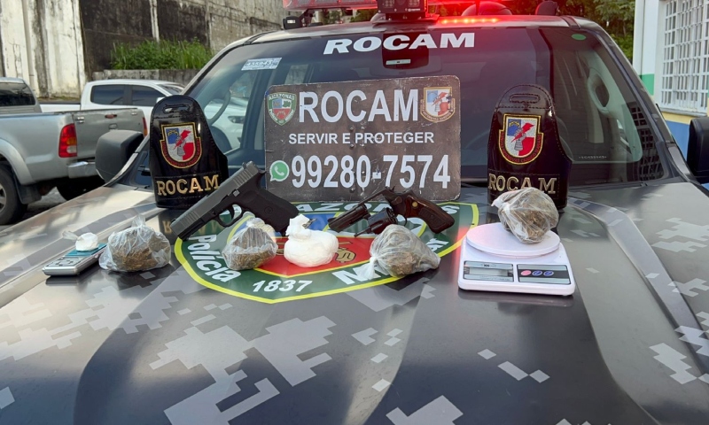 ROCAM apreende drogas e armas após denúncia anônima no bairro da Compensa; veja vídeo