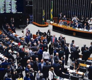 Câmara derruba regra do Conanda que facilitava aborto em menores sem aval dos pais