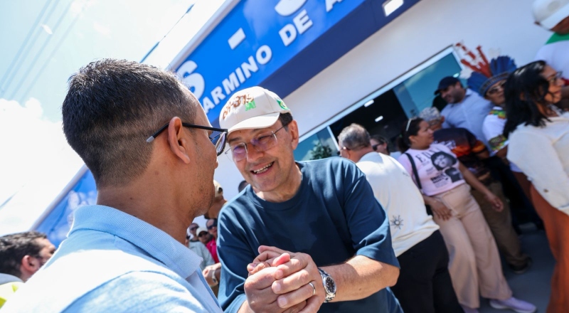Eduardo Braga anuncia apoio para construção de maternidade em Beruri