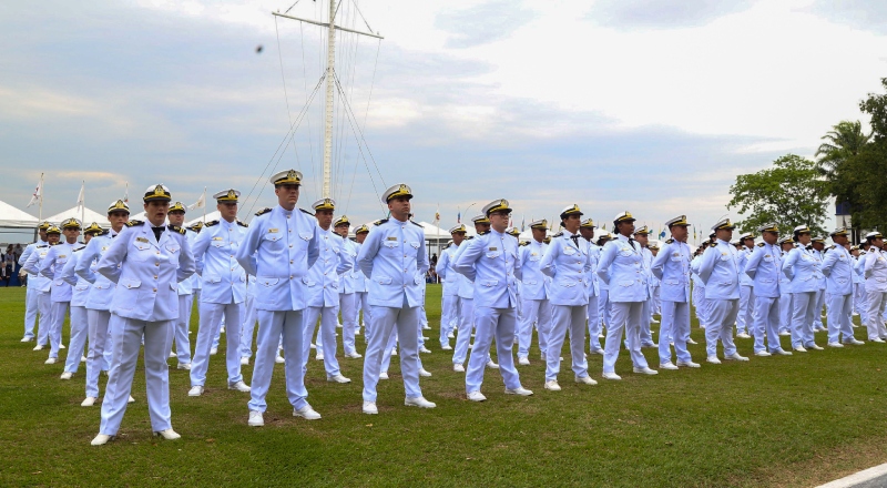 Marinha abre 24 vagas temporárias em Manaus com salário de R$ 9 mil; saiba como se inscrever