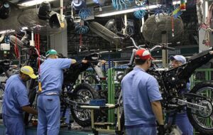 Produção na ZFM atinge maior nível em 14 anos e reforça protagonismo da indústria de motocicletas no Brasil