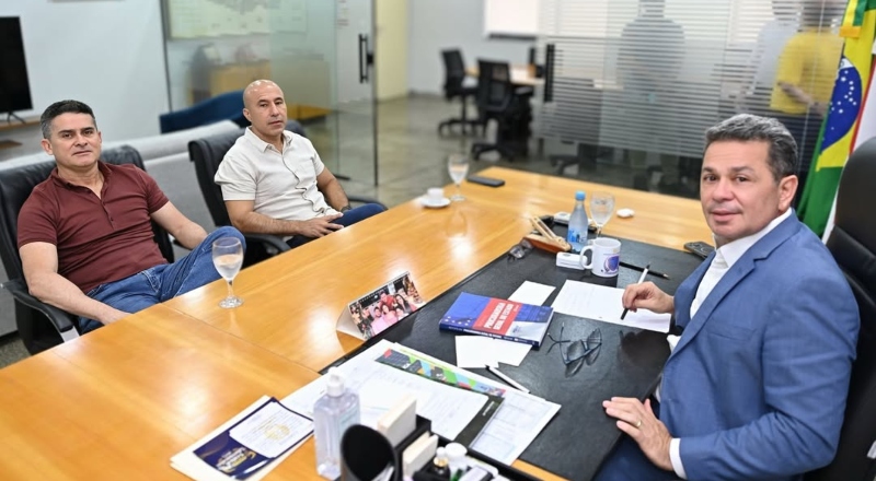 Prefeito David Almeida se reúne com vice-governador Tadeu de Souza e alinham ações sobre Passe Livre e melhorias na saúde de Manaus