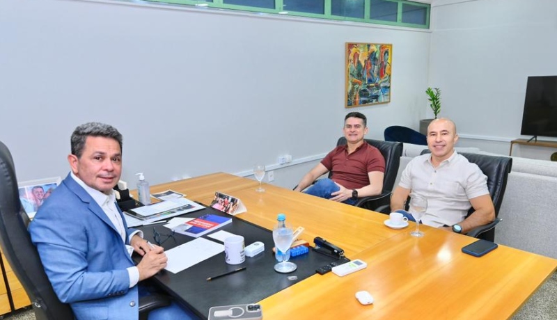 Prefeito David Almeida e vice-governador Tadeu de Souza fortalecem cooperação para demandas em Manaus