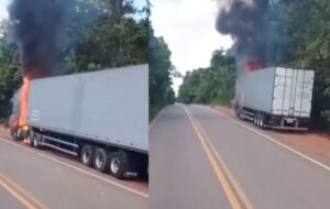 Caminhão pega fogo na BR-174, ao lado de reserva indígena; veja vídeo