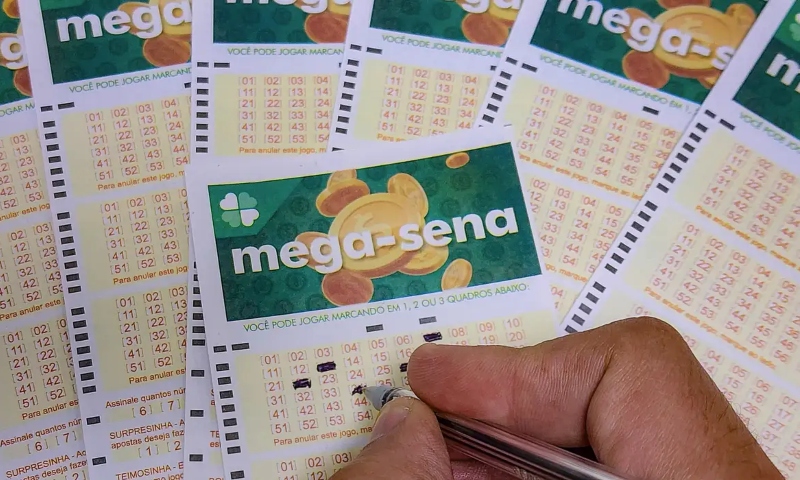 Mega-Sena sorteia prêmio de R$ 100 milhões nesta sexta-feira (14)