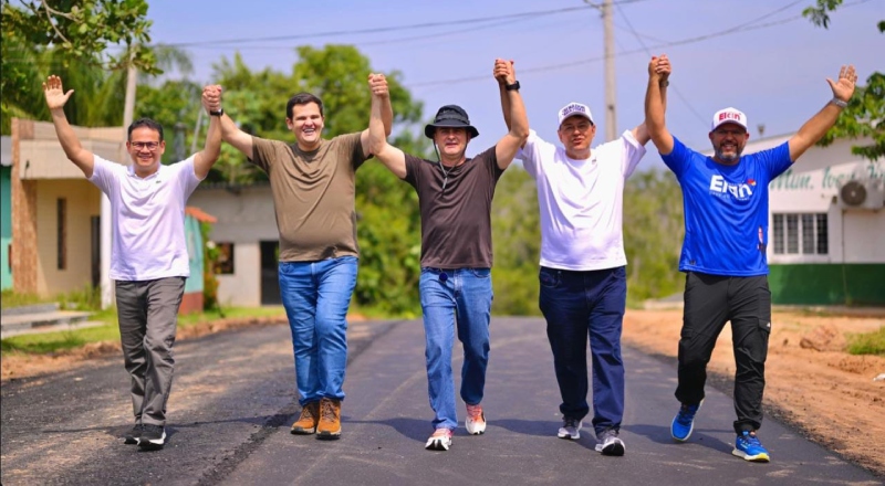 Senador Eduardo Braga e prefeito David Almeida vistoriam avanço das obras no ramal do Cuieiras, na BR-174