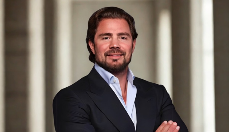 Daniel Vorcaro, dono do Banco Master, é preso pela PF enquanto tentava fugir para o exterior em jatinho