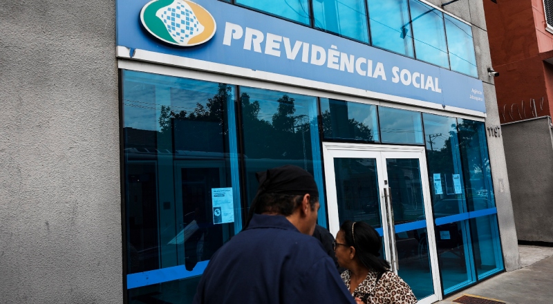 Escândalo do INSS: famílias de aposentados mortos terão direito ao dinheiro descontado ilegalmente