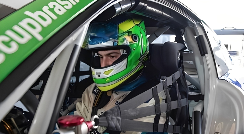 Piloto amazonense Moura Neto disputa final da World Porsche Cup e busca título da temporada