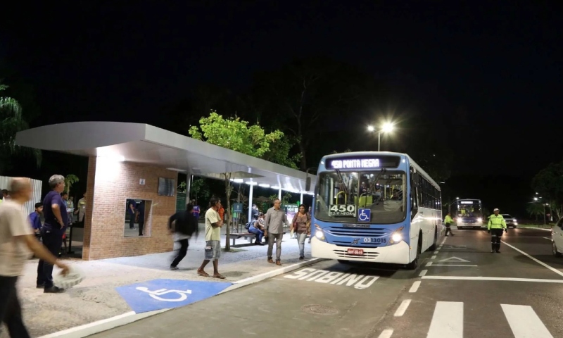 Prefeitura reforça linhas de ônibus para atender o complexo turístico Ponta Negra