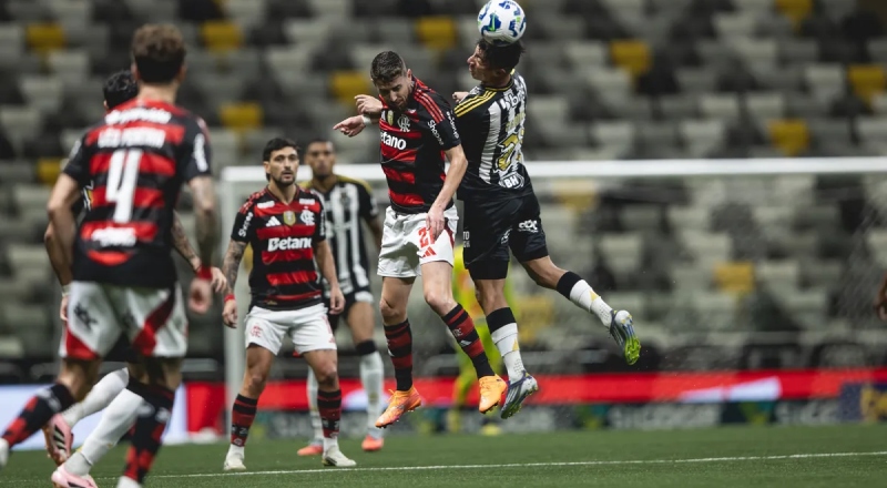 Flamengo empata com o Atlético-MG e adia comemoração de título do Brasileirão