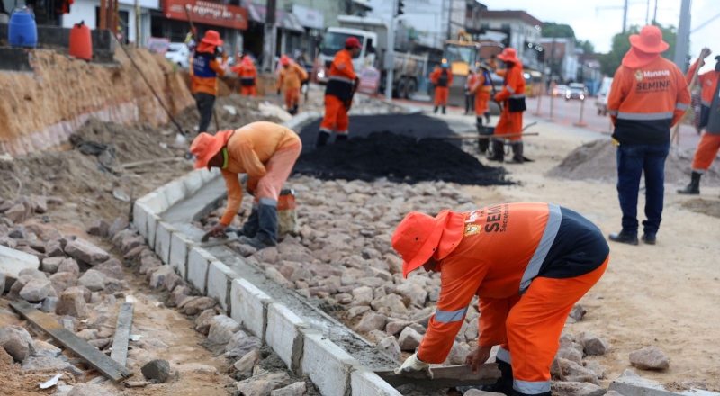 Prefeitura intensifica obras na avenida Autaz Mirim e garante mais segurança e fluidez à área