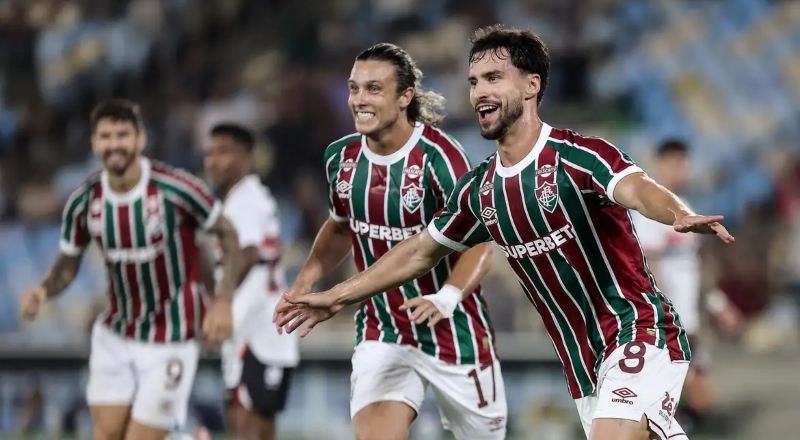 Fluminense goleia São Paulo e confirma presença na Copa Libertadores
