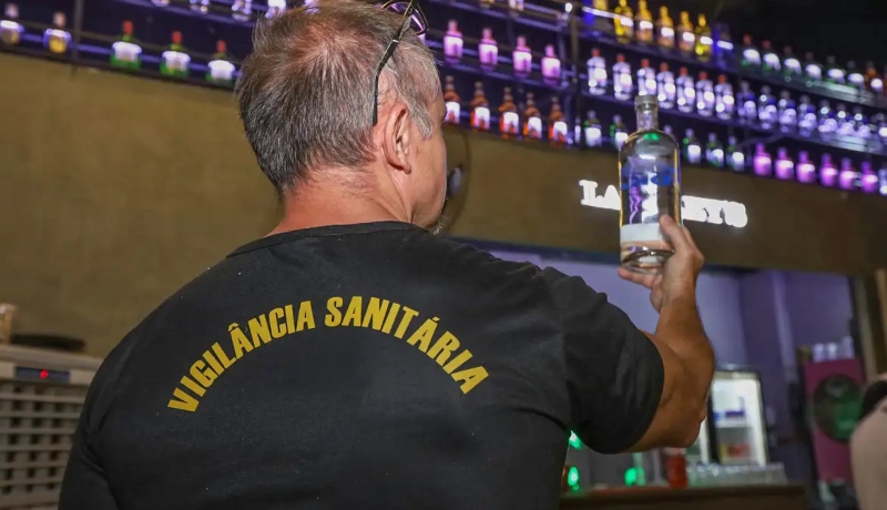 Metanol: nove estados investigam casos de intoxicação