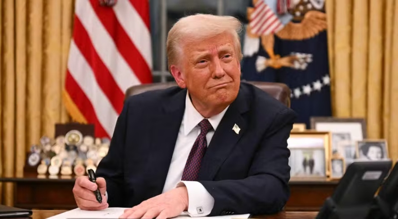 Trump nega ataque iminente à Venezuela e diz que aviso sobre fechamento do espaço aéreo foi “mal interpretado”