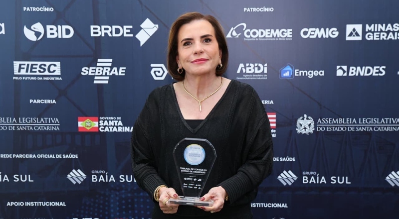 TCE-AM recebe Selo Diamante de Transparência Pública durante o 4º Congresso Internacional dos Tribunais de Contas