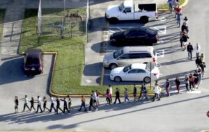 Nova lei da Flórida sobre porte ostensivo de armas deixa parte dos moradores alarmados