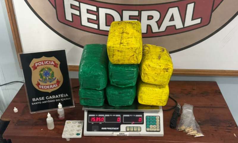 PF apreende mais de 15 kg de cocaína em Santo Antônio do Içá