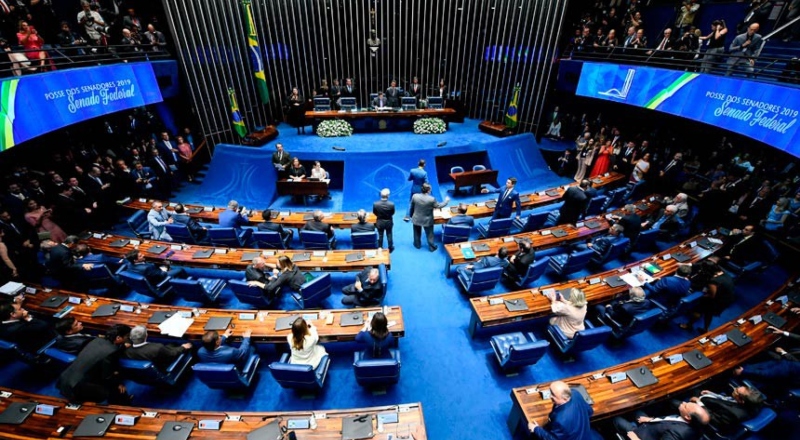 Senado estuda PEC para fazer indicações de ministros do STF no lugar do Presidente da República