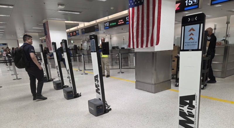 Flórida inaugura maior sistema biométrico dos EUA e promete revolucionar filas de imigração