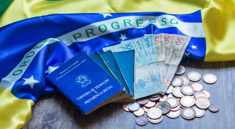 Governo Federal confirma salário mínimo de 2026 para R$ 1.621, reajuste de R$ 103