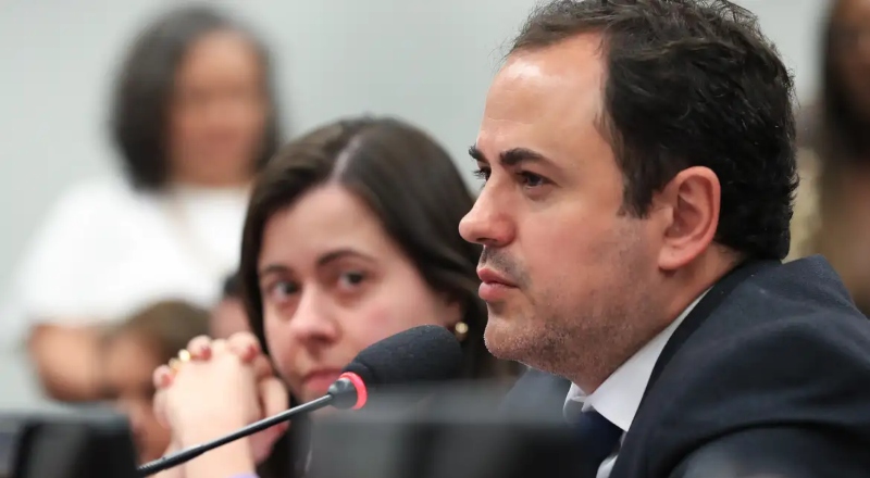 Câmara dos Deputados decide suspender Glauber Braga por 6 meses