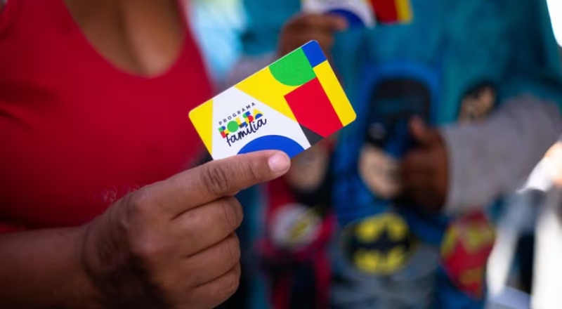 Bolsa Família antecipa parcela de dezembro e paga beneficiários com NIS final 2 nesta quinta-feira (11)