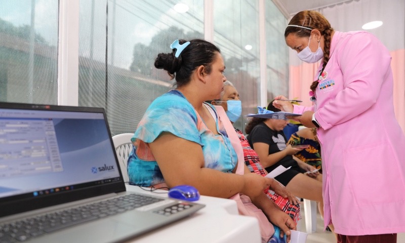 Unidade Móvel de Saúde da Mulher da prefeitura atende em nova localização na zona rural