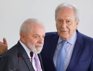 Ricardo Lewandowski pede demissão a Lula e se despede do Ministério da Justiça