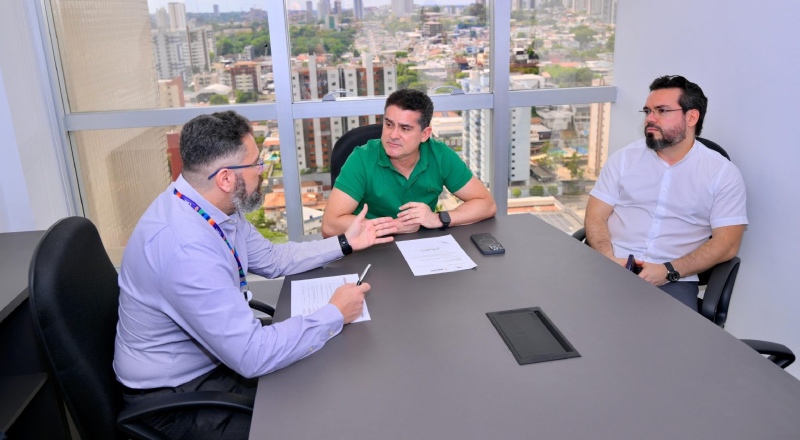 Prefeito David Almeida consolida modelo de licitações e garante economia histórica de R$ 2,4 bilhões em Manaus