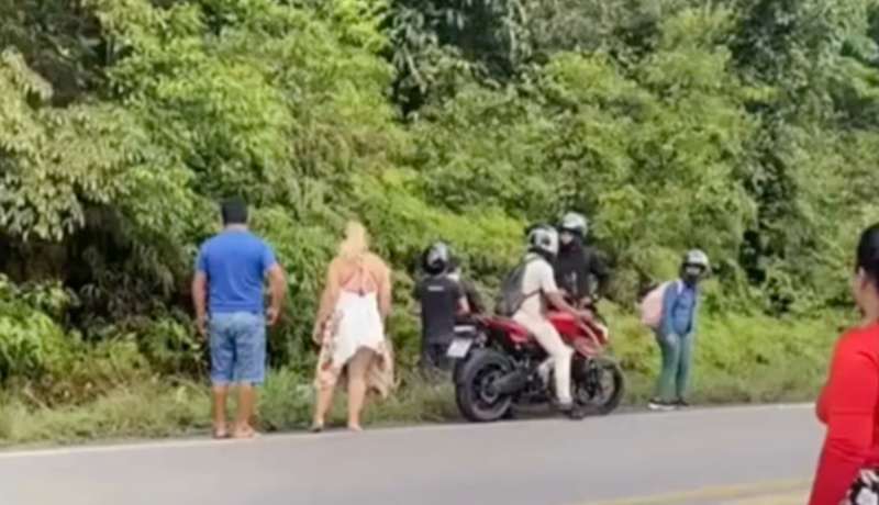 Mulher morre atropelada por carreta na BR-174; veja vídeo