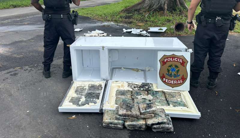 PF apreende drogas escondidas em geladeira durante fiscalização em Manaus