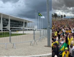 Governo Lula cerca o Planalto com grades antes da chegada de Nikolas a Brasília