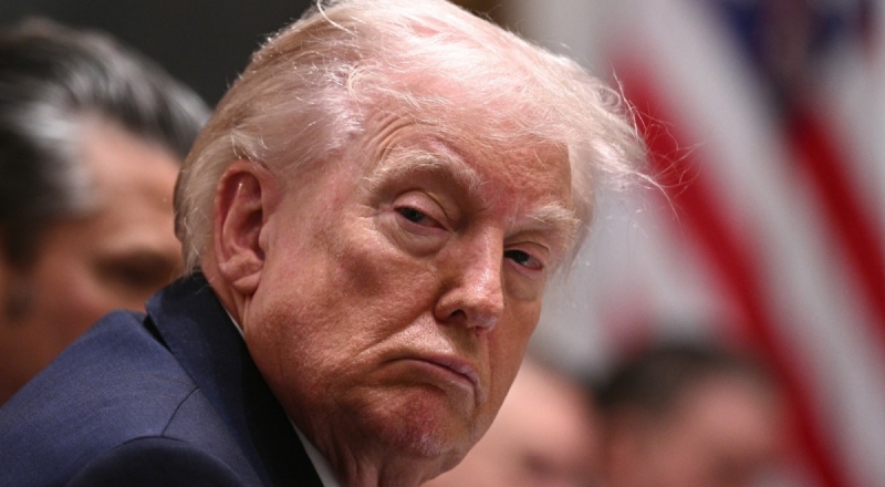 Trump afirma que EUA vão abrir espaço aéreo da Venezuela para voos comerciais