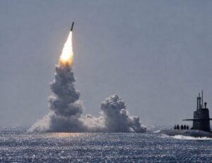 Flórida recebe US$ 166 milhões em obra da Marinha para modernizar mísseis Trident de submarinosFlórida recebe US$ 166 milhões em obra da Marinha para modernizar mísseis Trident de submarinos