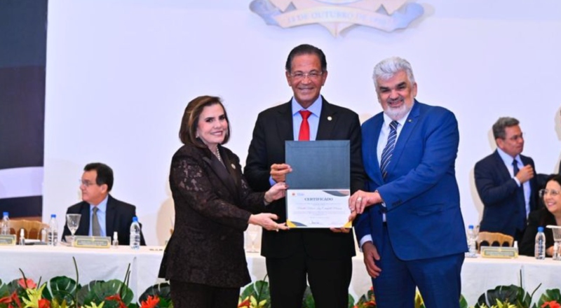 Ministro Mauro Campbell destaca papel das escolas de contas na governança pública em palestra no TCE-AM