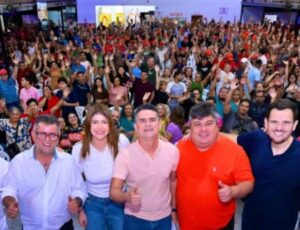 David Almeida demonstra força política e lota ginásio com lideranças na Zona Norte