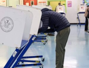 Flórida passará a exigir comprovação de cidadania para eleições