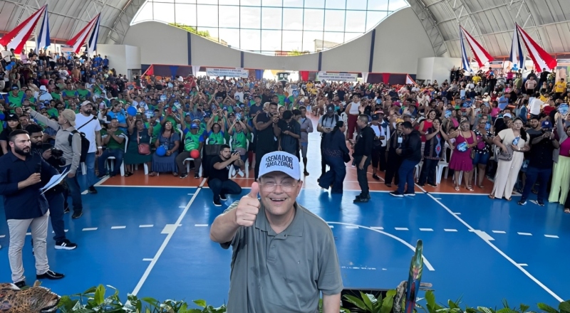 Eduardo Braga cumpre agenda em Coari com entregas nas áreas de saúde, infraestrutura e educação