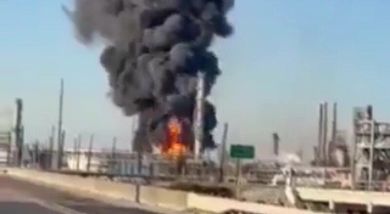 Explosão é registrada em refinaria de petróleo no Texas; veja vídeo