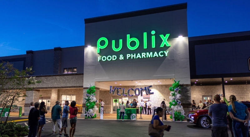 Mulher ganha indenização de US$ 4 milhões após escorregar e cair dentro de supermercado na Flórida